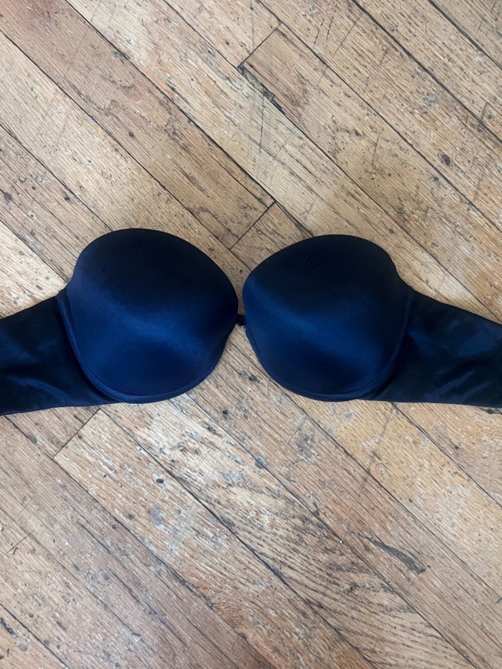 Victoria's Secret Very Sexy Strapless Bra